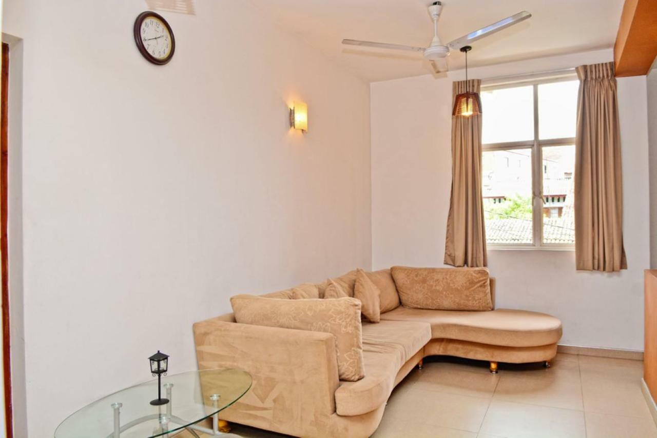 Furnished Apartment At Colombo Suburbs Nawala Раджагирия Экстерьер фото