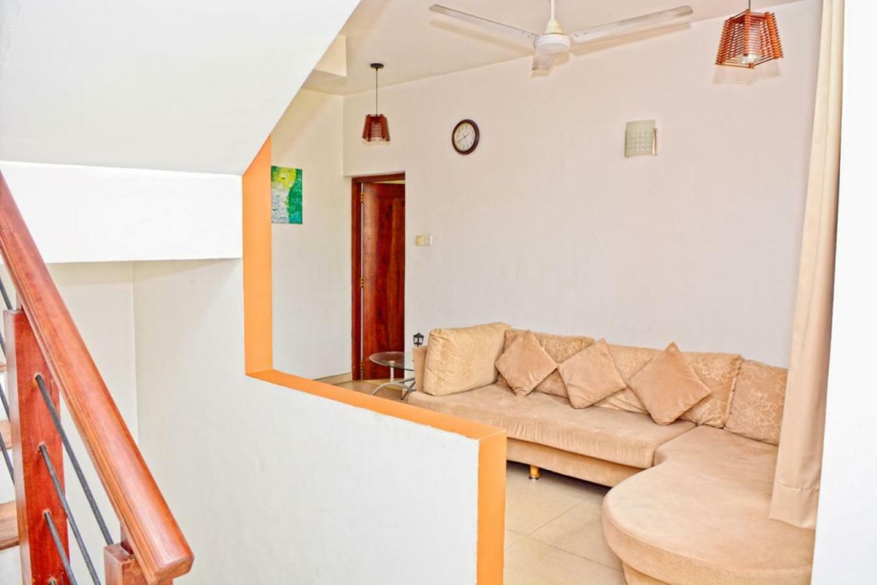 Furnished Apartment At Colombo Suburbs Nawala Раджагирия Экстерьер фото
